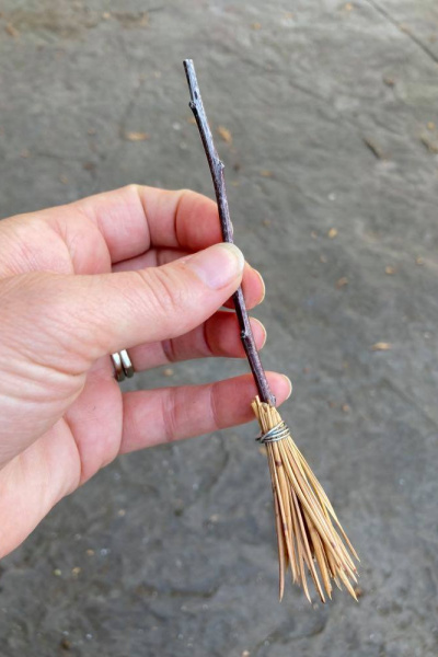 autumn fairy garden idea - broom