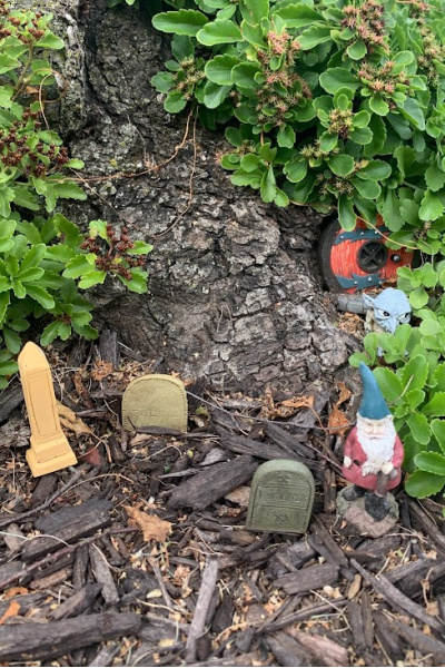 fairy tombstones for fall fairy garden idea