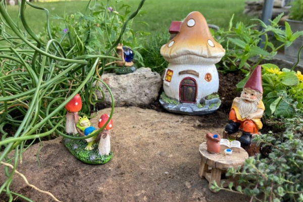 miniature gnome garden in a washtub